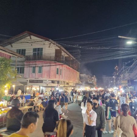 Khampiane Hotel Ban Nongdouang Zewnętrze zdjęcie