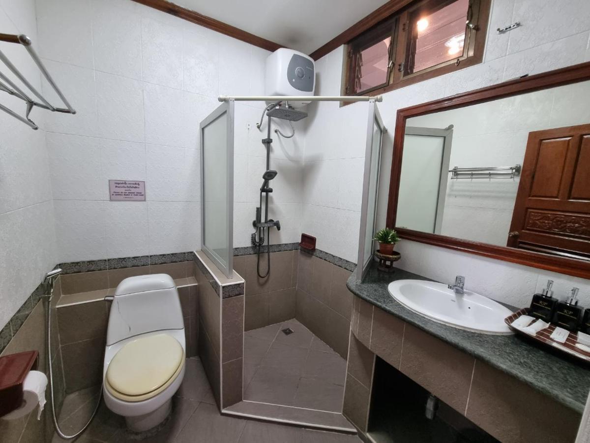 Khampiane Hotel Ban Nongdouang Zewnętrze zdjęcie